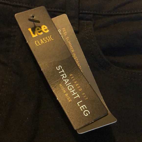 Lee RELAXED FIT STRAIGHT LEG JEAN CLASSIC FIT - Picture 6 of 10
